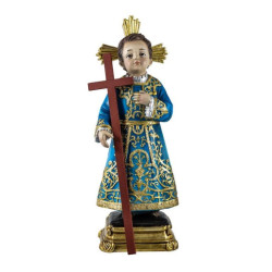 Figura de niño con la cruz