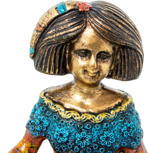 Figura menina multicolor