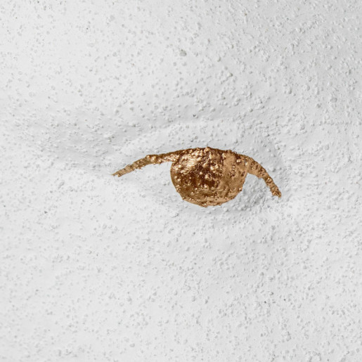 Figura cabeza caballo blanco arena y dorado