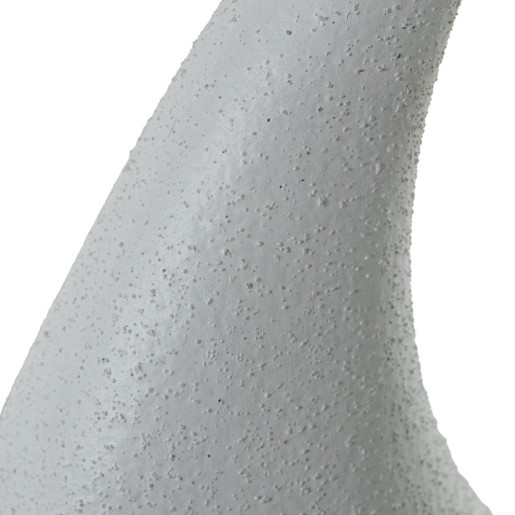 Figura abstracta blanco arena y dorado