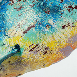 Figura delfin azul, verde y amarillo