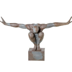 Figura gimnasta gris y marron