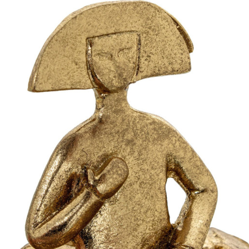 Figura menina dorado