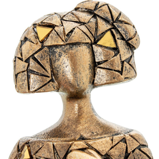 Figura menina dorado