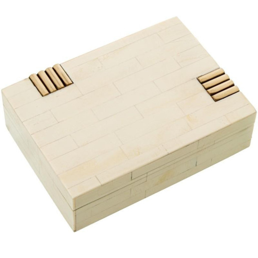 Caja blanco hueso y marron