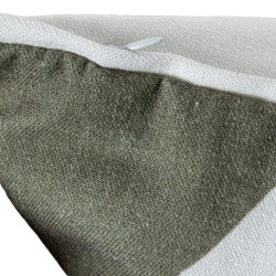 Cojin verde y blanco