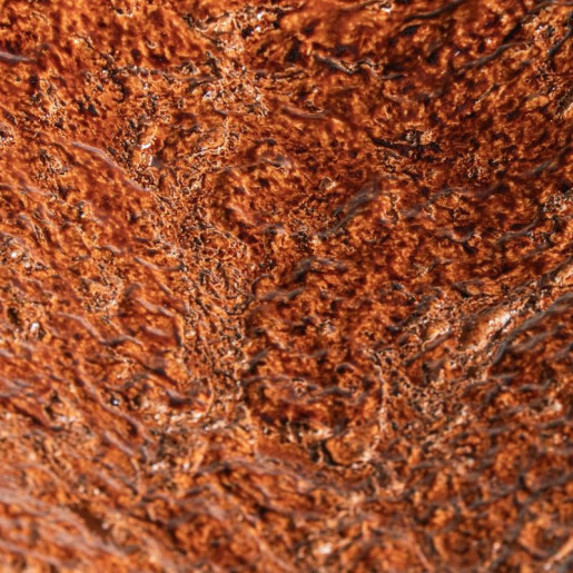 Jarron marron rugoso