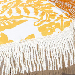 Parasol blanco y amarillo