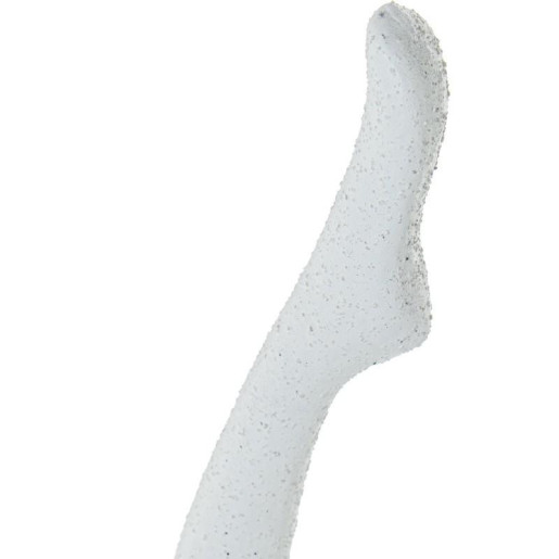 Figura pierna mujer blanco arena y dorado