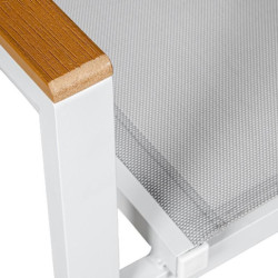 Silla blanco y gris