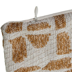 Cojin blanco y beige