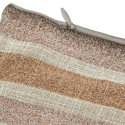 Cojin blanco, beige y naranja