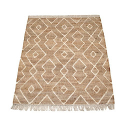 Alfombra beige y marrones
