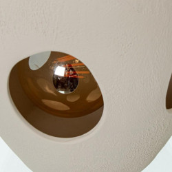 Lampara sobremesa beige rugoso
