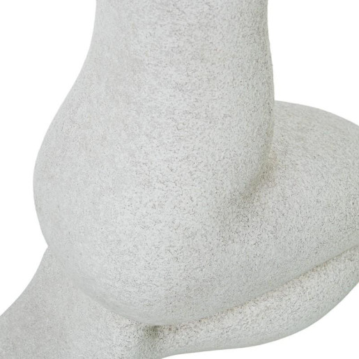 Figura mujer gris arena