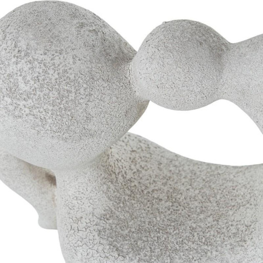 Figura mujer gris arena