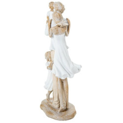 Figura familia blanco y beige