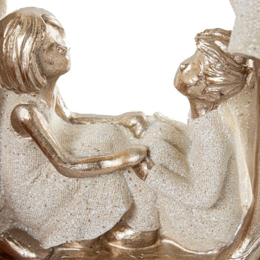 Figura familia beige earena y dorado