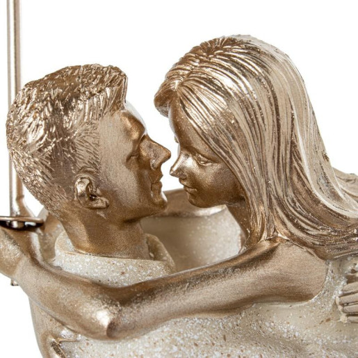 Figura familia beige earena y dorado