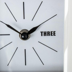 Reloj blanco