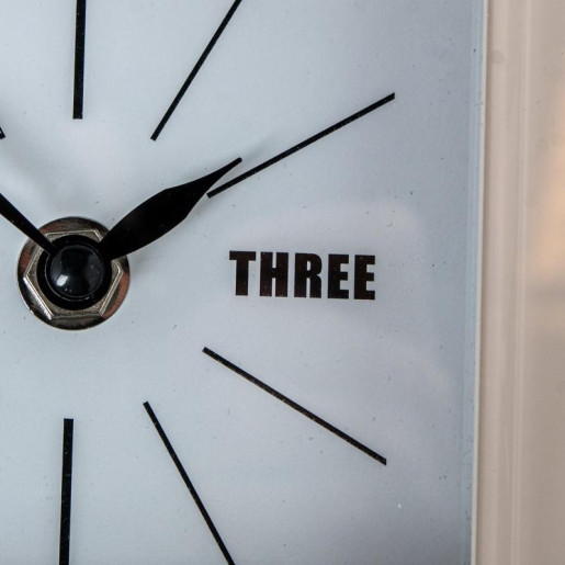 Reloj blanco